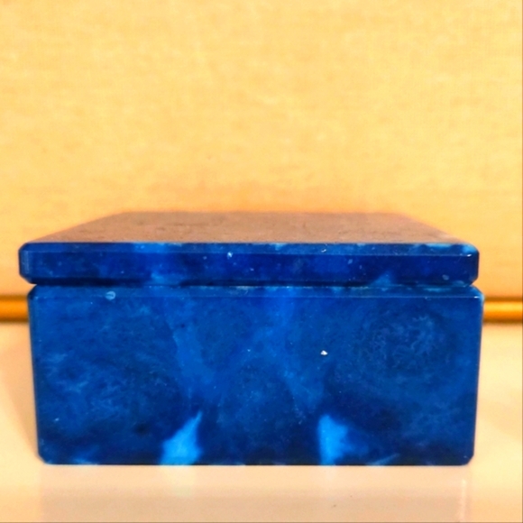 Genuine Volterra Alabaster Italian Swivel Top Trinket Box Flat Square Blue MCM - Picture 2 of 7